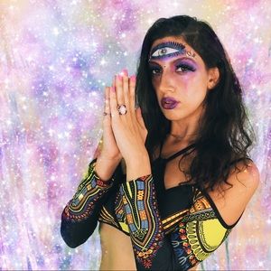 Meet your Posher, Christina